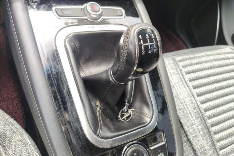 Used JETOUR X70 2018 1.5T Manual Comfort Edition Gear Lever