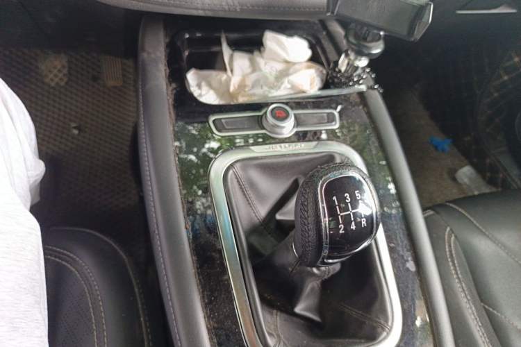 Used JETOUR X70 2018 1.5T Manual Enjoyment Edition Gear Lever