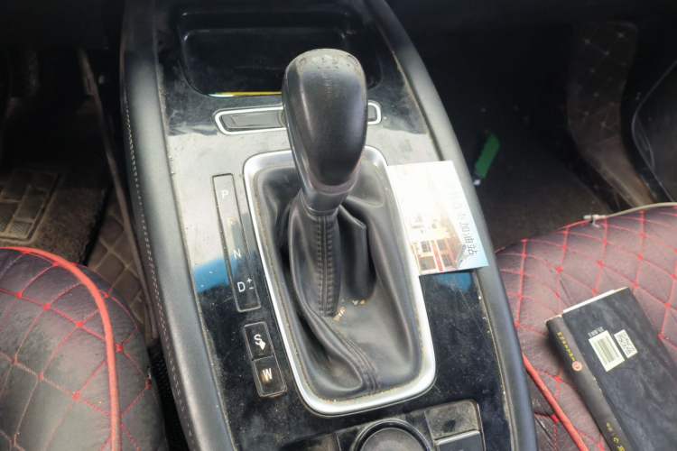 Used JETOUR X70 2018 1.5T Automatic Comfort Edition Gear Lever