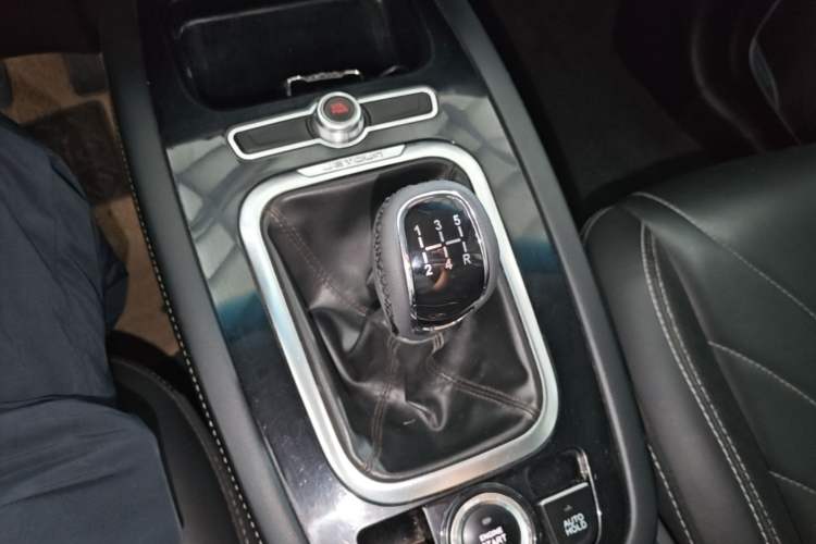 Used JETOUR X70 2018 1.5T Manual Enjoyment Edition Gear Lever