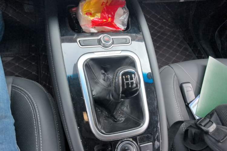 Used JETOUR X70 2018 1.5T Manual Enjoyment Edition Gear Lever