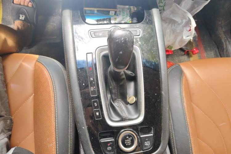 Used JETOUR X70 2018 1.5T Automatic Luxury Edition Gear Lever