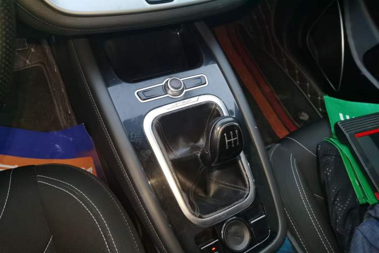 Used JETOUR X70 2018 1.5T Manual Jingxing Edition Gear Lever