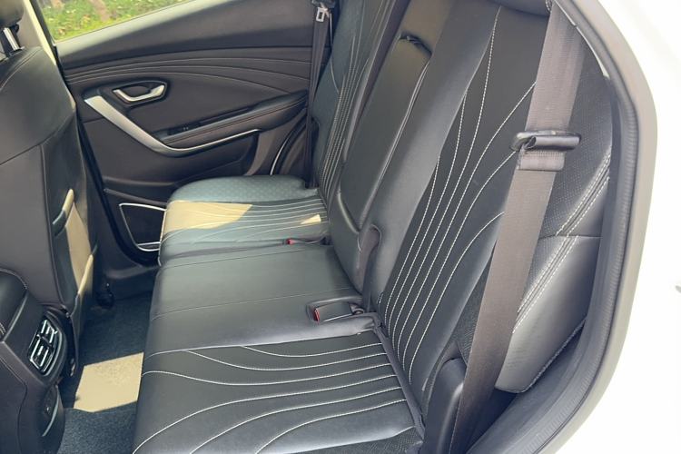 Used JETOUR X70 2018 1.5T Automatic Luxury Edition Interior 1