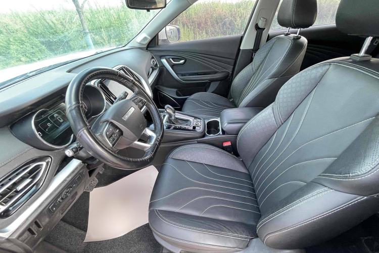 Used JETOUR X70 2018 1.5T Automatic YueXing Edition Interior 2