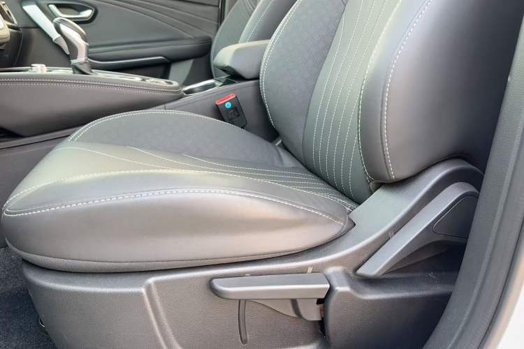 Used JETOUR X70 2018 1.5T Automatic YueXing Edition Interior 3