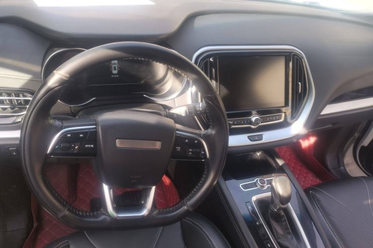 Used JETOUR X70 2018 1.5T Automatic YueXing Edition Interior 4