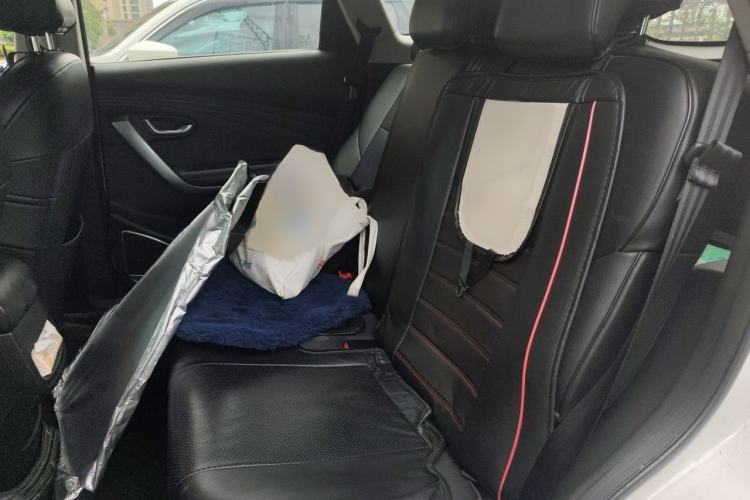Used JETOUR X70 2018 1.5T Automatic Comfort Edition Interior 4