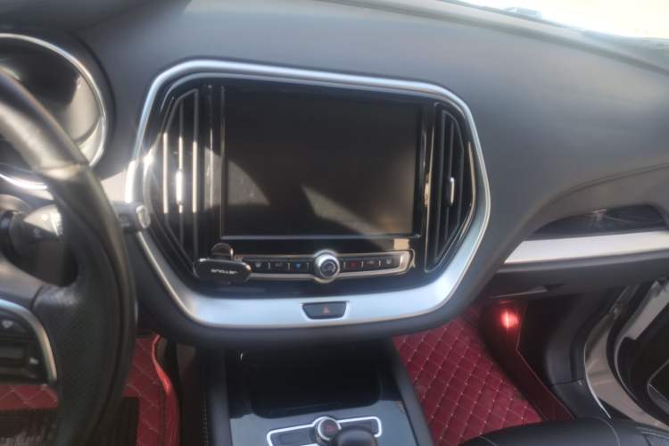Used JETOUR X70 2018 1.5T Automatic YueXing Edition Interior 6
