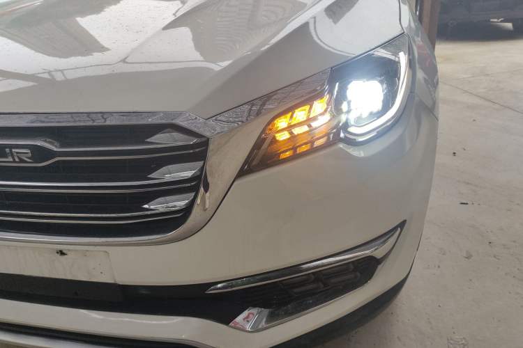 Used JETOUR X70 2018 1.5T Automatic YueXing Edition Left Front Headlight