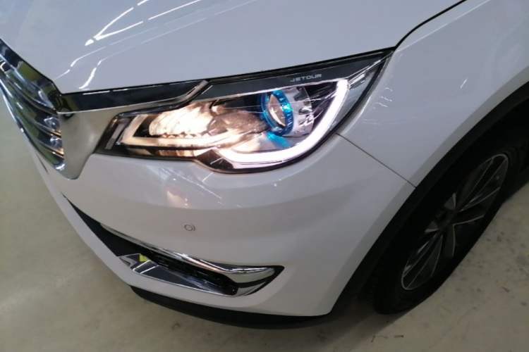 Used JETOUR X70 2018 1.5T Automatic Comfort Edition Left Front Headlight