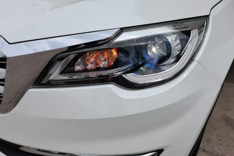 Used JETOUR X70 2018 1.5T Manual Comfort Edition Left Front Headlight