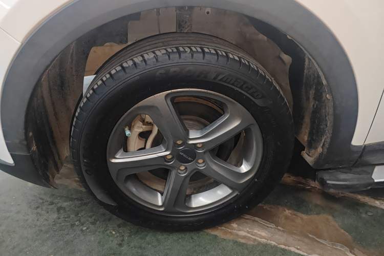 Used JETOUR X70 2018 1.5T Manual Jingxing Edition Left Front Wheel Hub