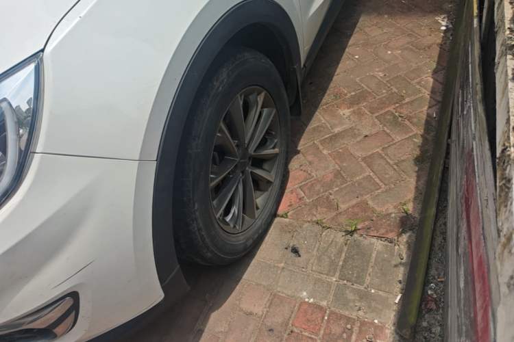 Used JETOUR X70 2018 1.5T Automatic YueXing Edition Left Front Wheel Hub