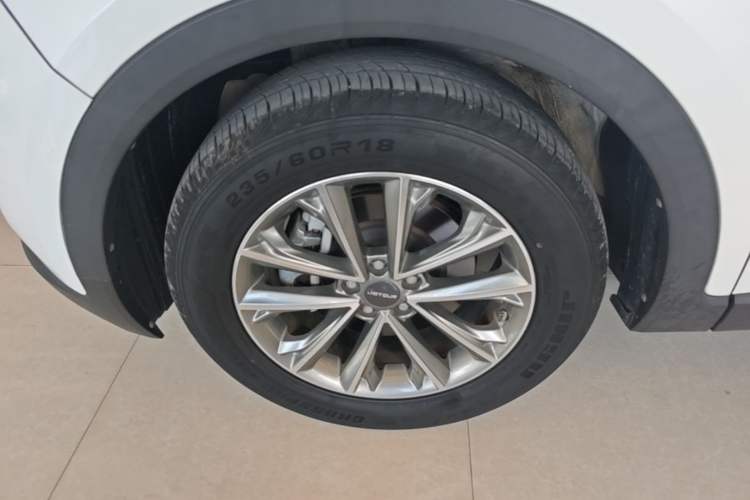 Used JETOUR X70 2018 1.5T Automatic YueXing Edition Left Front Wheel Hub