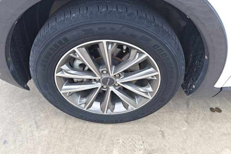 Used JETOUR X70 2018 1.5T Automatic Comfort Edition Left Front Wheel Hub
