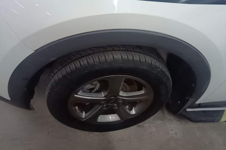 Used JETOUR X70 2018 1.5T Manual Comfort Edition Left Front Wheel Hub