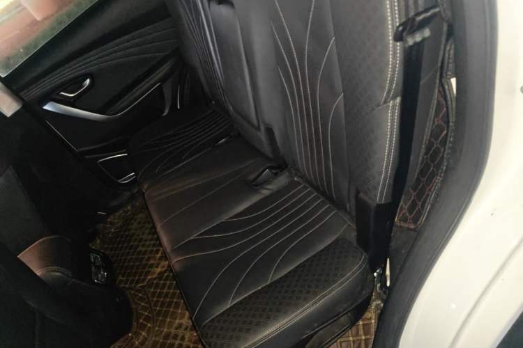 Used JETOUR X70 2018 1.5T Manual Enjoyment Edition Left Rear Seat