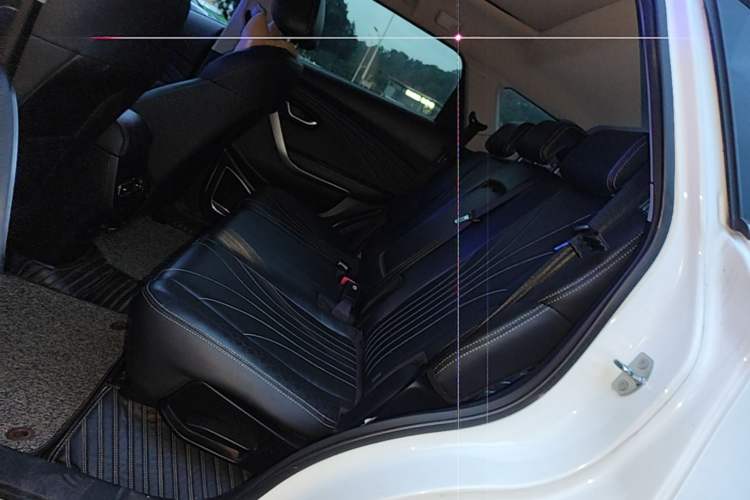 Used JETOUR X70 2018 1.5T Automatic YueXing Edition Left Rear Seat