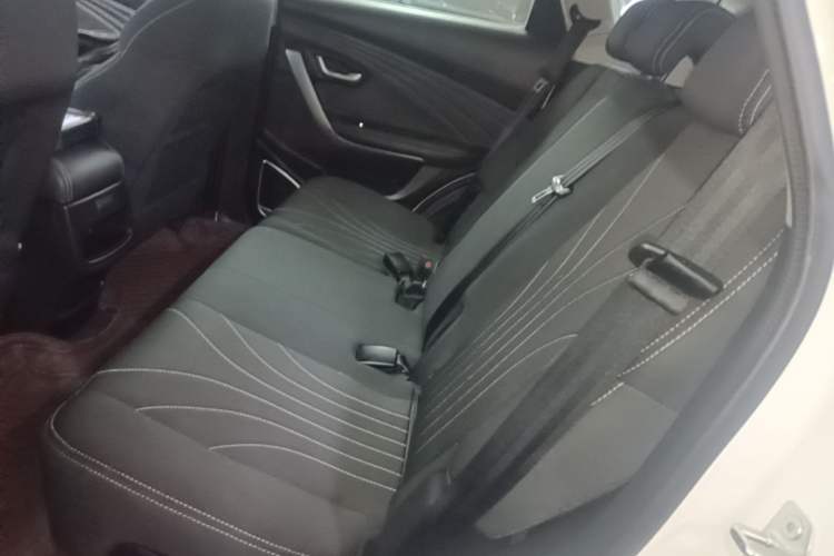 Used JETOUR X70 2018 1.5T Manual Comfort Edition Left Rear Seat