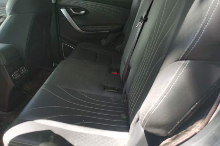 Used JETOUR X70 2018 1.5T Manual Comfort Edition Left Rear Seat