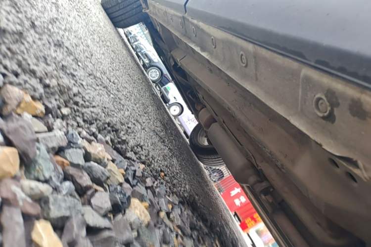 Used JETOUR X70 2018 1.5T Automatic YueXing Edition Left Side Sill