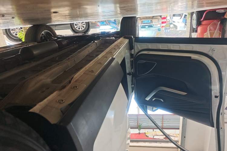 Used JETOUR X70 2018 1.5T Automatic YueXing Edition Left Side Sill