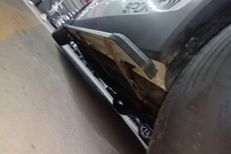 Used JETOUR X70 2018 1.5T Manual Comfort Edition Left Side Sill