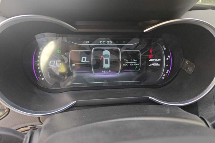 Used JETOUR X70  Odometer Close Up