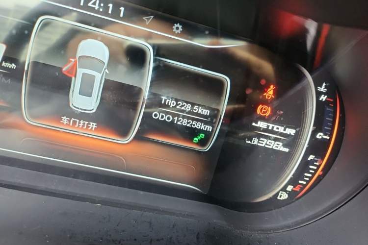 Used JETOUR X70 2018 1.5T Automatic YueXing Edition Odometer Close Up