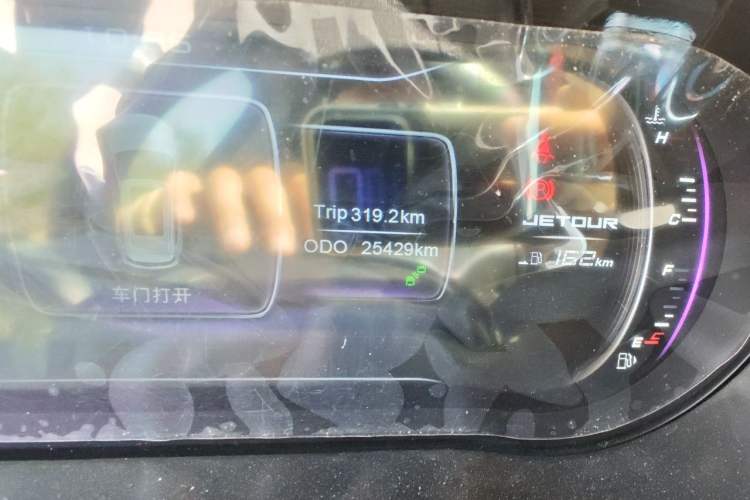 Used JETOUR X70 2018 1.5T Automatic YueXing Edition Odometer Close Up