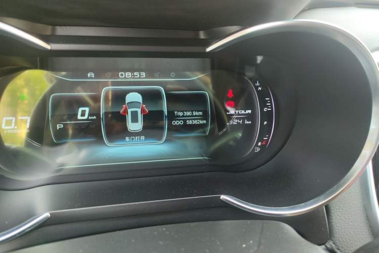 Used JETOUR X70 2018 1.5T Automatic YueXing Edition Odometer Close Up
