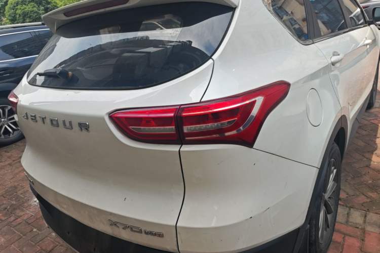 Used JETOUR X70 2018 1.5T Automatic YueXing Edition Rear
