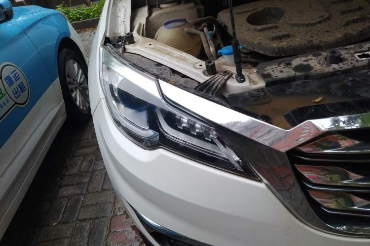 Used JETOUR X70 2018 1.5T Automatic YueXing Edition Right Front Headlight