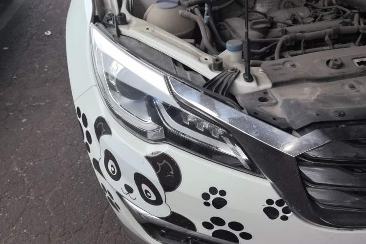 Used JETOUR X70 2018 1.5T Manual Jingxing Edition Right Front Headlight