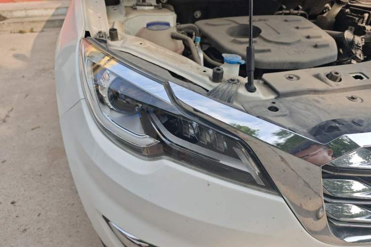 Used JETOUR X70 2018 1.5T Manual Enjoyment Edition Right Front Headlight