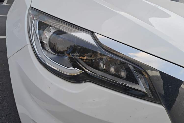 Used JETOUR X70 2018 1.5T Manual Enjoyment Edition Right Front Headlight