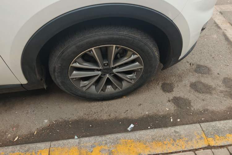 Used JETOUR X70 2018 1.5T Automatic YueXing Edition Right Front Wheel Hub