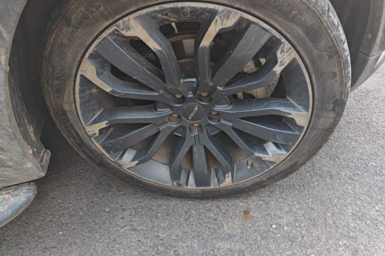 Used JETOUR X70 2018 1.5T Manual Smart Drive Edition Right Front Wheel Hub