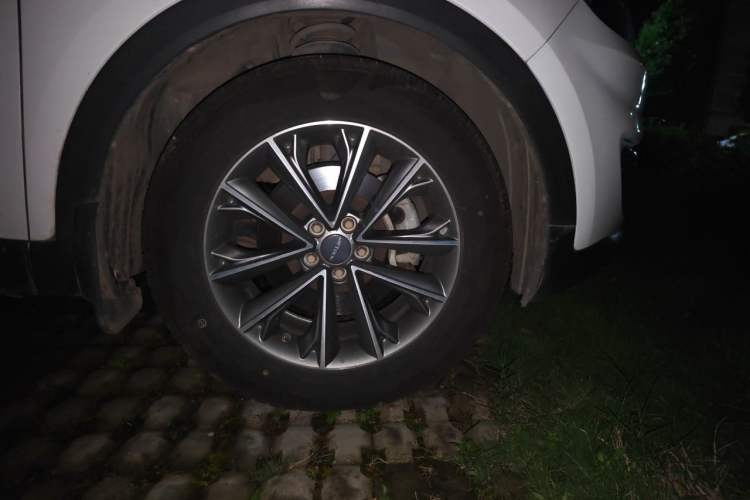 Used JETOUR X70 2018 1.5T Automatic YueXing Edition Right Front Wheel Hub