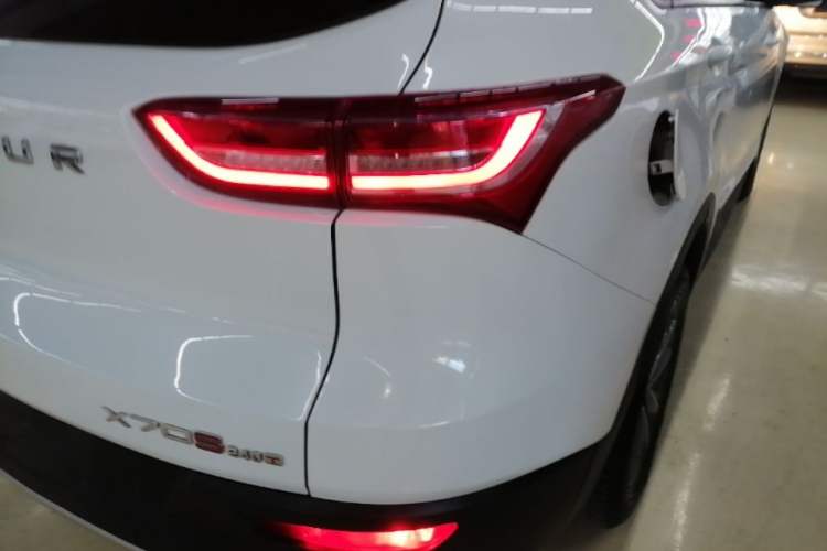 Used JETOUR X70 2018 1.5T Automatic Comfort Edition Right Rear Taillight