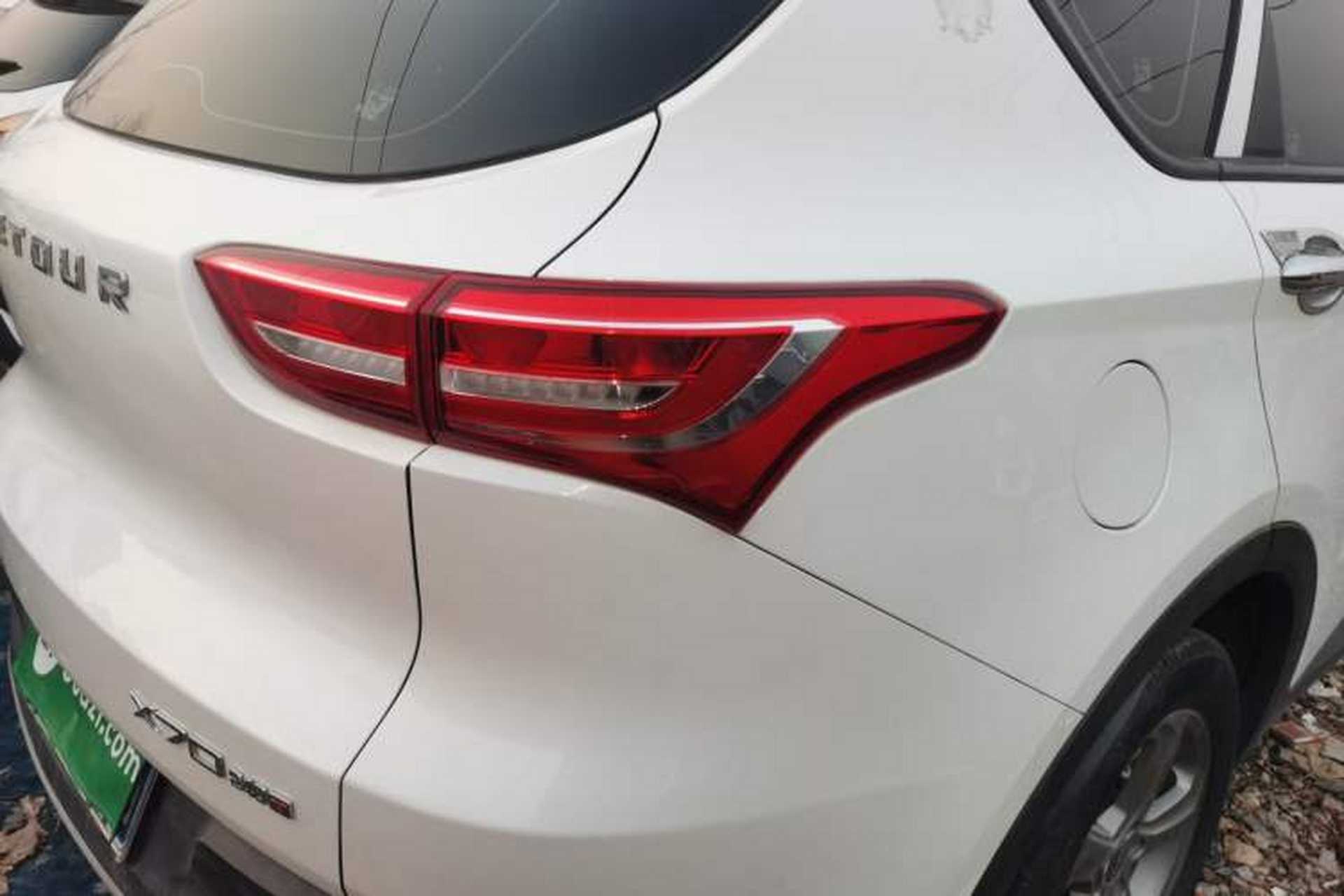 Used JETOUR X70 2018 1.5T Manual Jingxing Edition Right Rear Taillight