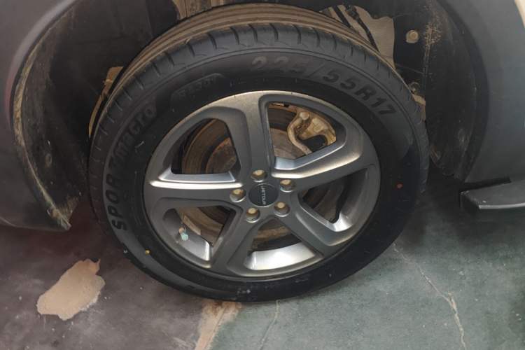 Used JETOUR X70 2018 1.5T Manual Jingxing Edition Right Rear Wheel Hub
