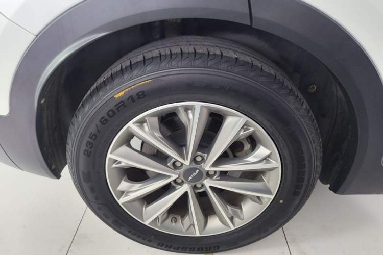 Used JETOUR X70 2018 1.5T Automatic YueXing Edition Right Rear Wheel Hub