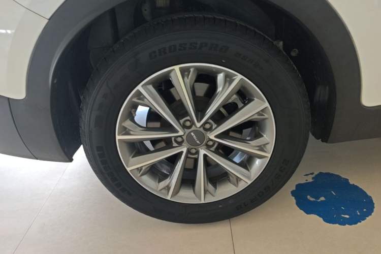 Used JETOUR X70 2018 1.5T Automatic YueXing Edition Right Rear Wheel Hub