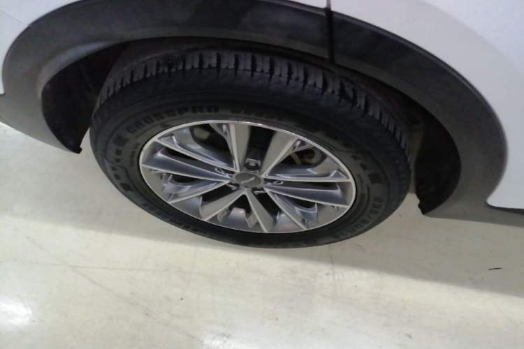 Used JETOUR X70 2018 1.5T Automatic Comfort Edition Right Rear Wheel Hub