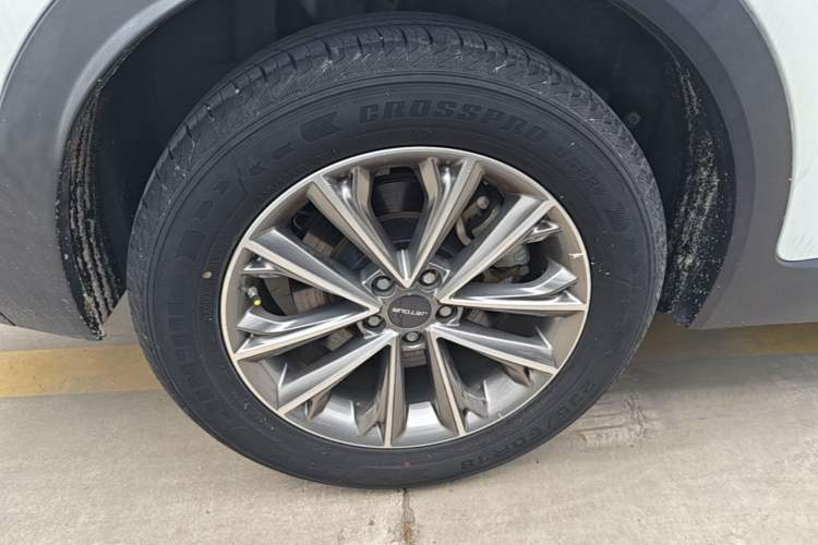 Used JETOUR X70 2018 1.5T Automatic Comfort Edition Right Rear Wheel Hub