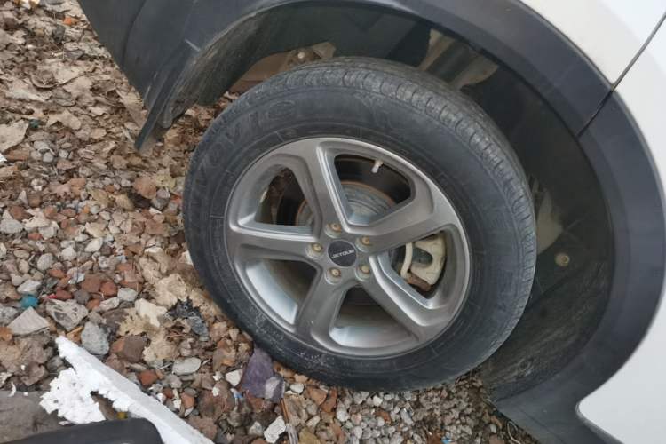 Used JETOUR X70 2018 1.5T Manual Jingxing Edition Right Rear Wheel Hub