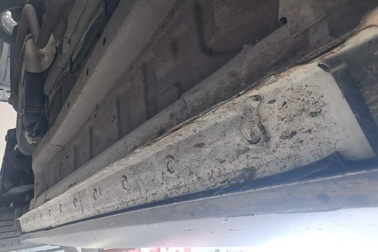 Used JETOUR X70 2018 1.5T Manual Comfort Edition Right Side Sill