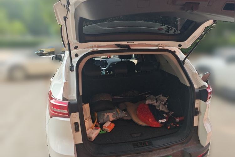 Used JETOUR X70 2018 1.5T Manual Enjoyment Edition Trunk